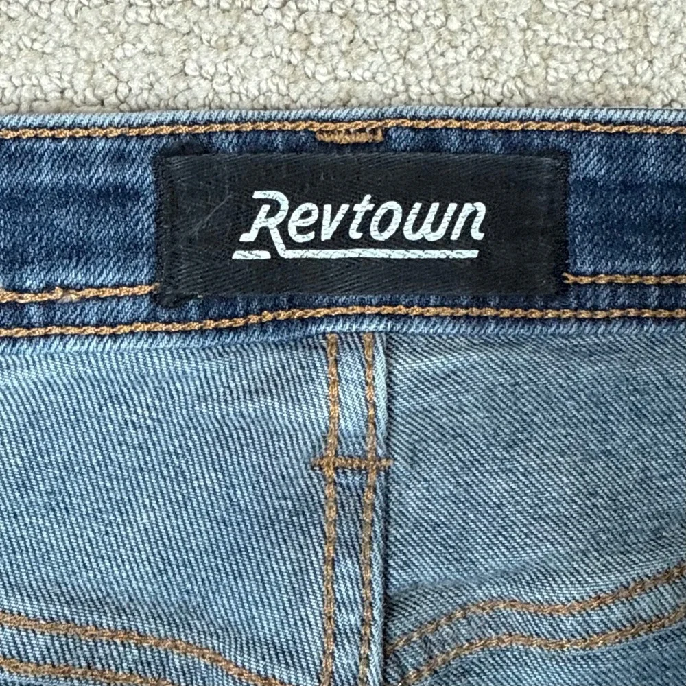 Revtown Mens 34x30 Dark Wash Slim Taper Fit Stretch Denim Blue Jeans